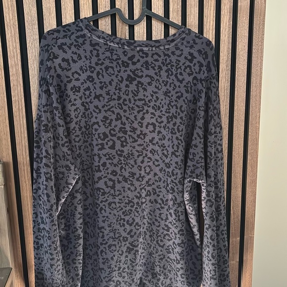 Sweater - Picture 3 of 3